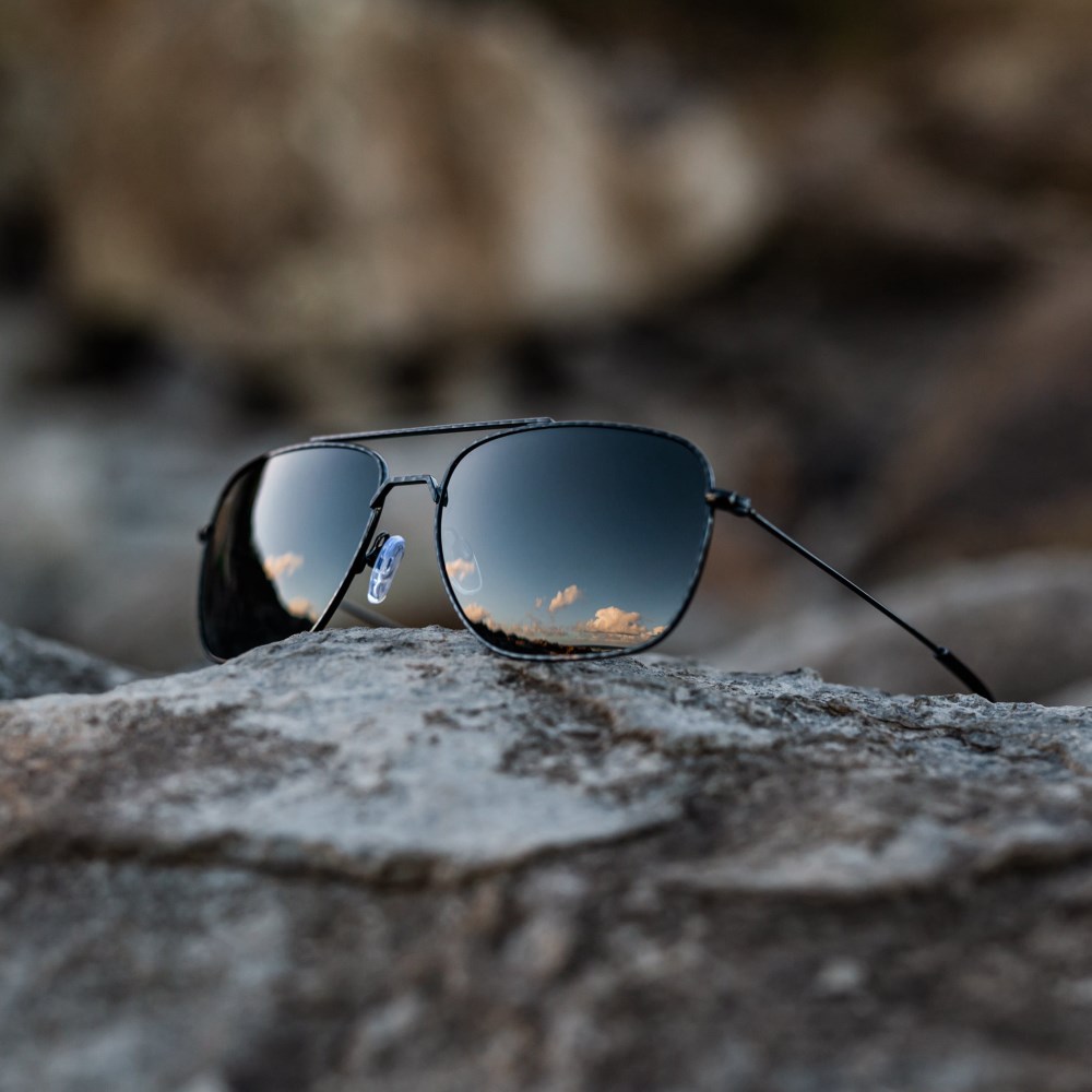 Shady Rays Navigator - Carbon Fiber - Pro-polarized
