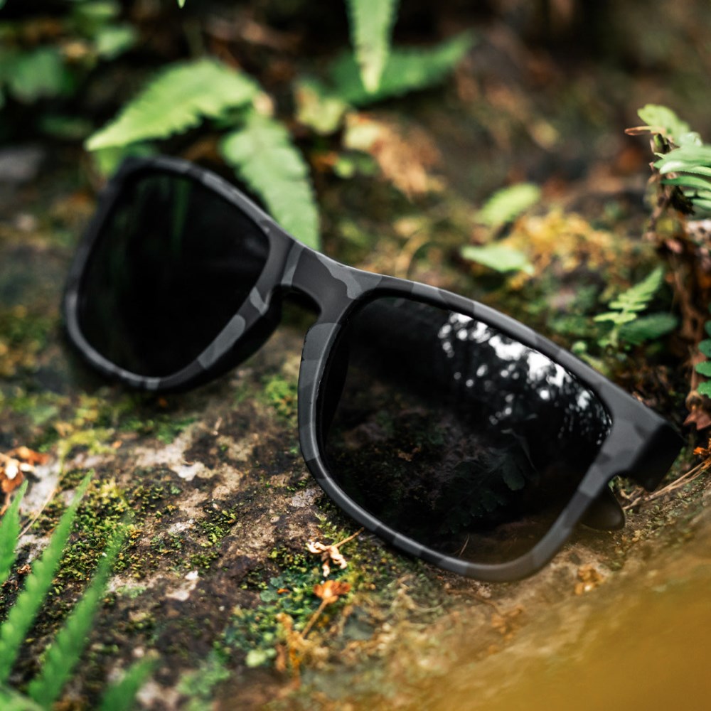 Shady Rays Titan - Black Camo